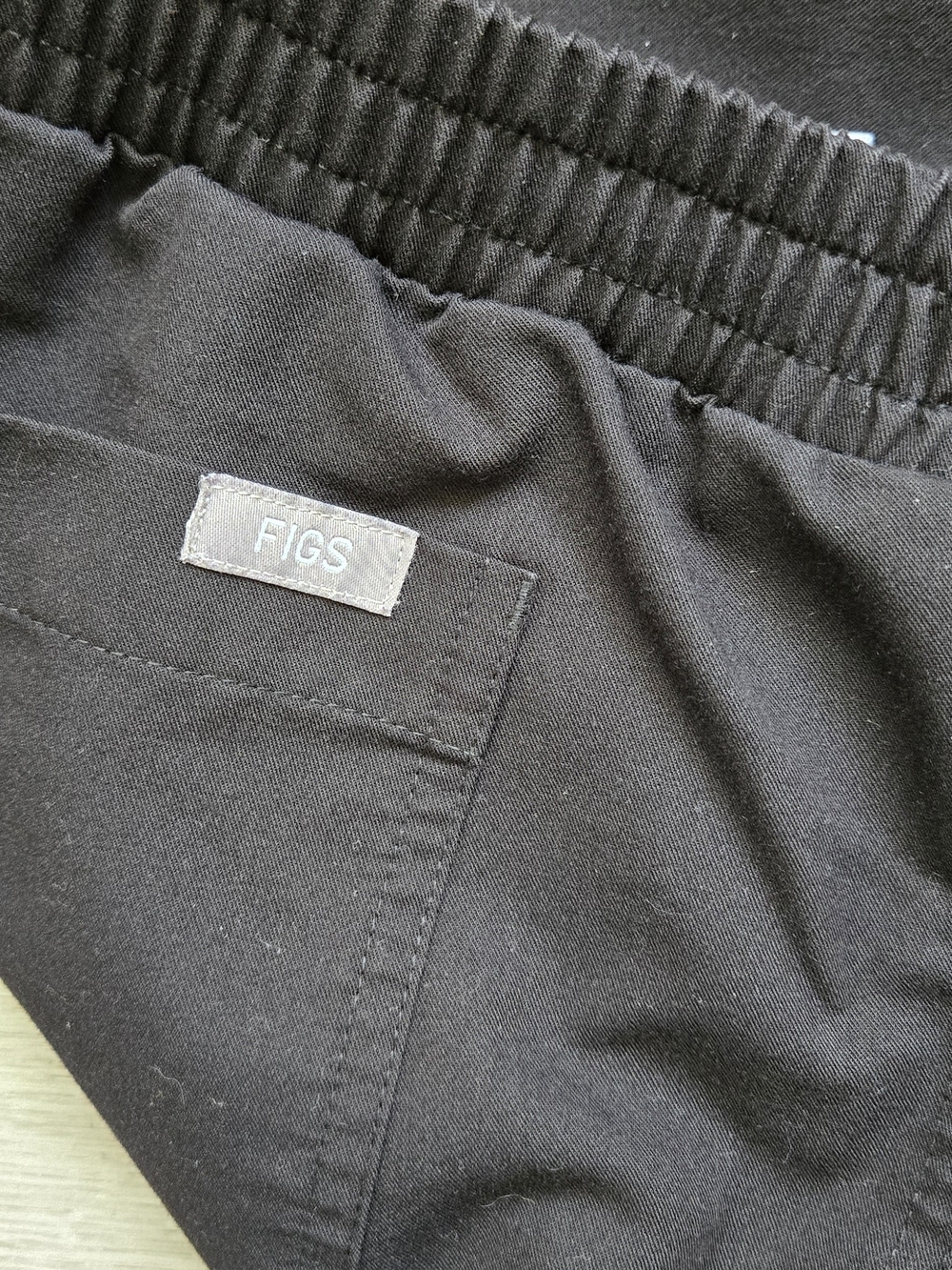 Figs Technical Collection -  Unisex Black cargo scrub pants, size S - Picture 3 of 17